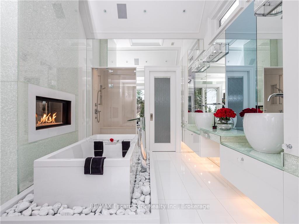 Photo 14 of 15 Chartwell Road, Oakville, Old Oakville — HOMEH