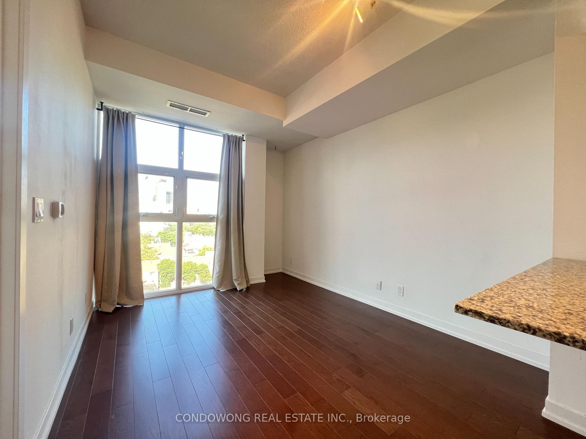Photo 10 of Unit 1012, 10 Willison Square, Toronto, Kensington-Chinatown — HOMEH