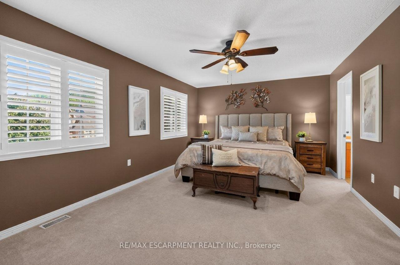 Photo 20 of 37 Hickory Crescent, Grimsby, Grimsby West — HOMEH