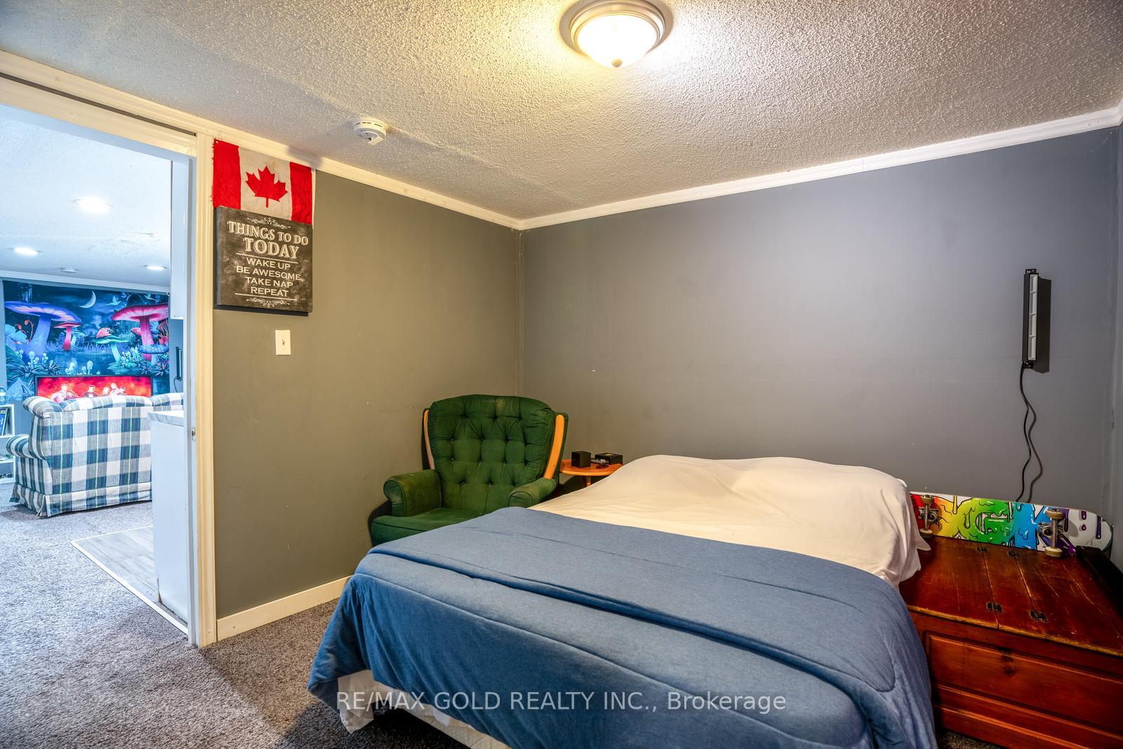 Photo 19 of 2 Kinzie Lane, Barrie, Grove East — HOMEH
