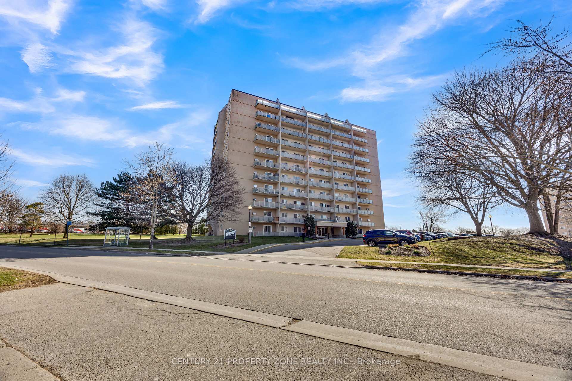 Front of Unit 610, 583 Mornington Avenue