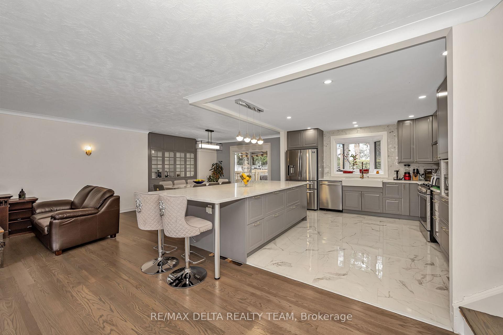 Photo 15 of 2350 Georgina Drive, Ottawa, Whitehaven — HOMEH
