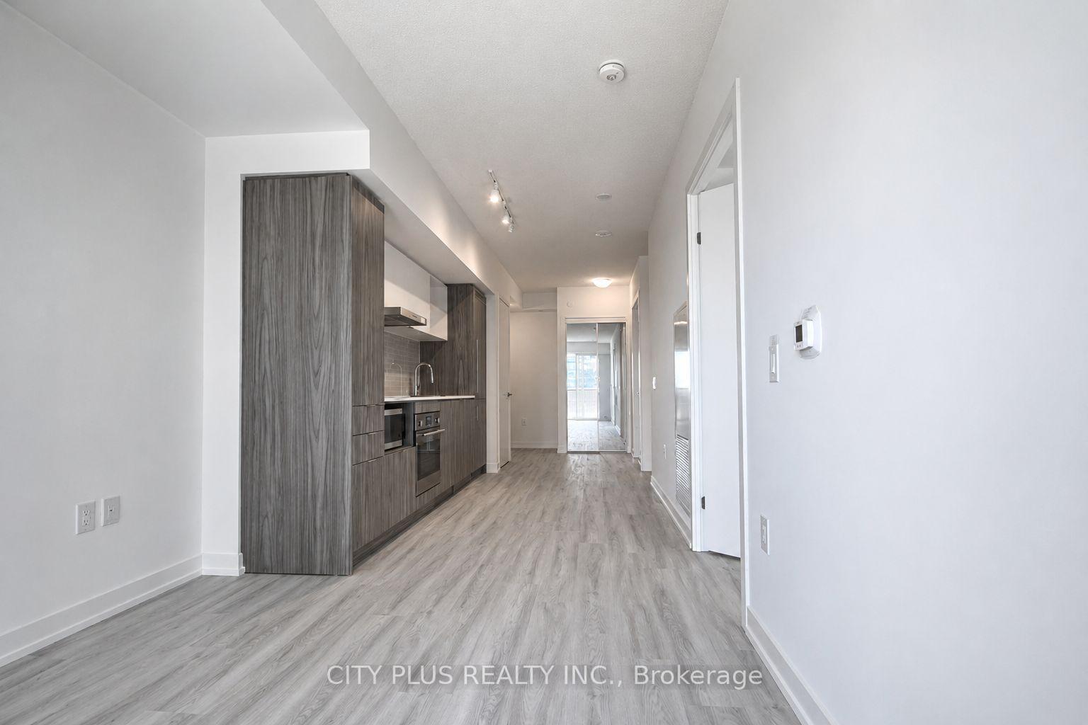 Photo 4 of Unit 1710, 55 Cooper Street, Toronto, Waterfront Communities — HOMEH