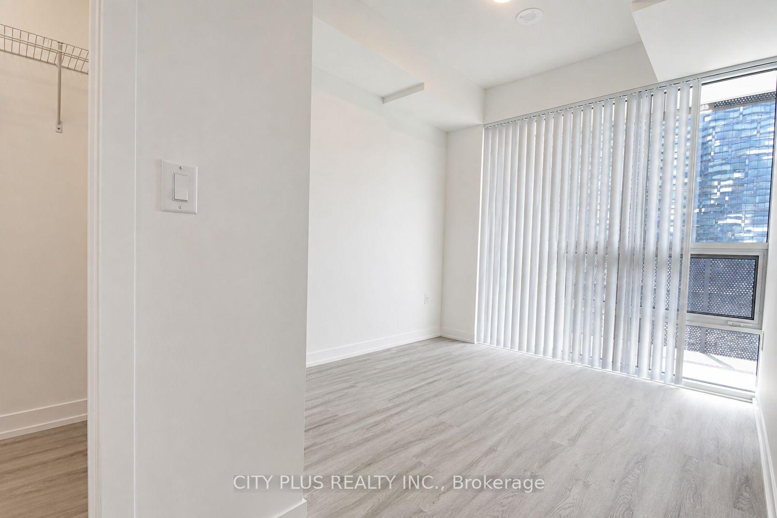 Photo 9 of Unit 1710, 55 Cooper Street, Toronto, Waterfront Communities — HOMEH
