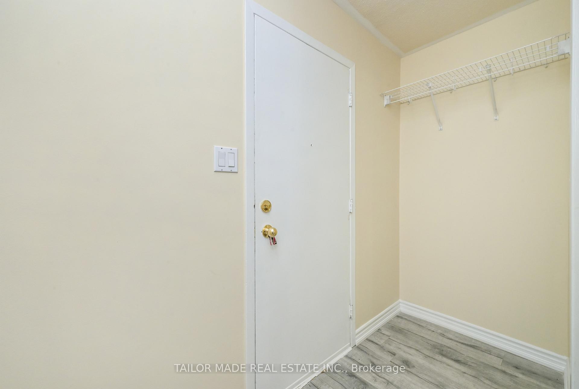 Photo 3 of Unit 79, 79 Guildford Crescent, Brampton, Central Park — HOMEH