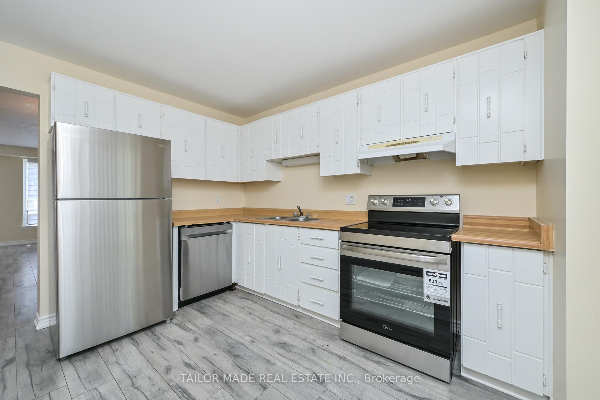 Photo 5 of Unit 79, 79 Guildford Crescent, Brampton, Central Park — HOMEH