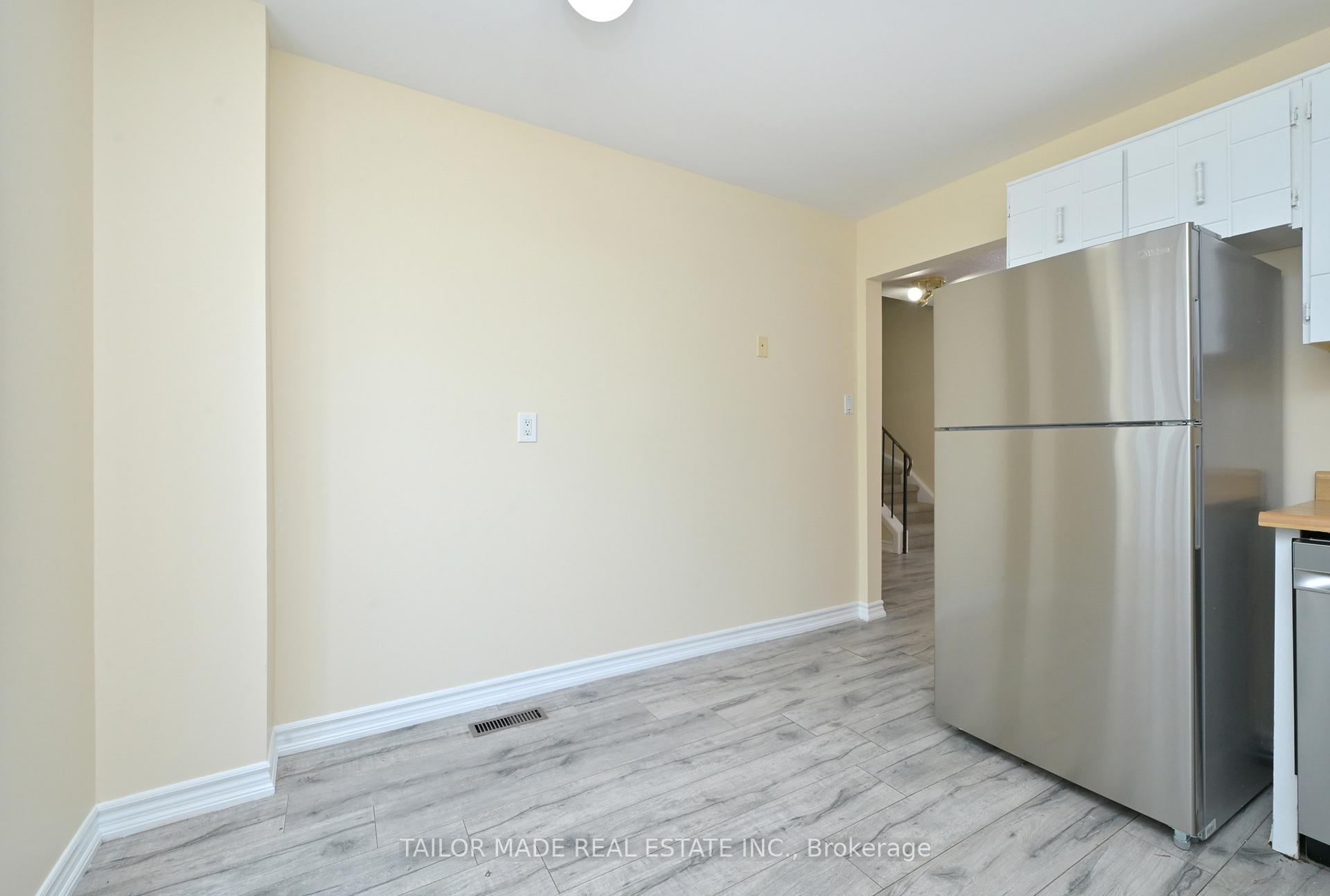 Photo 6 of Unit 79, 79 Guildford Crescent, Brampton, Central Park — HOMEH