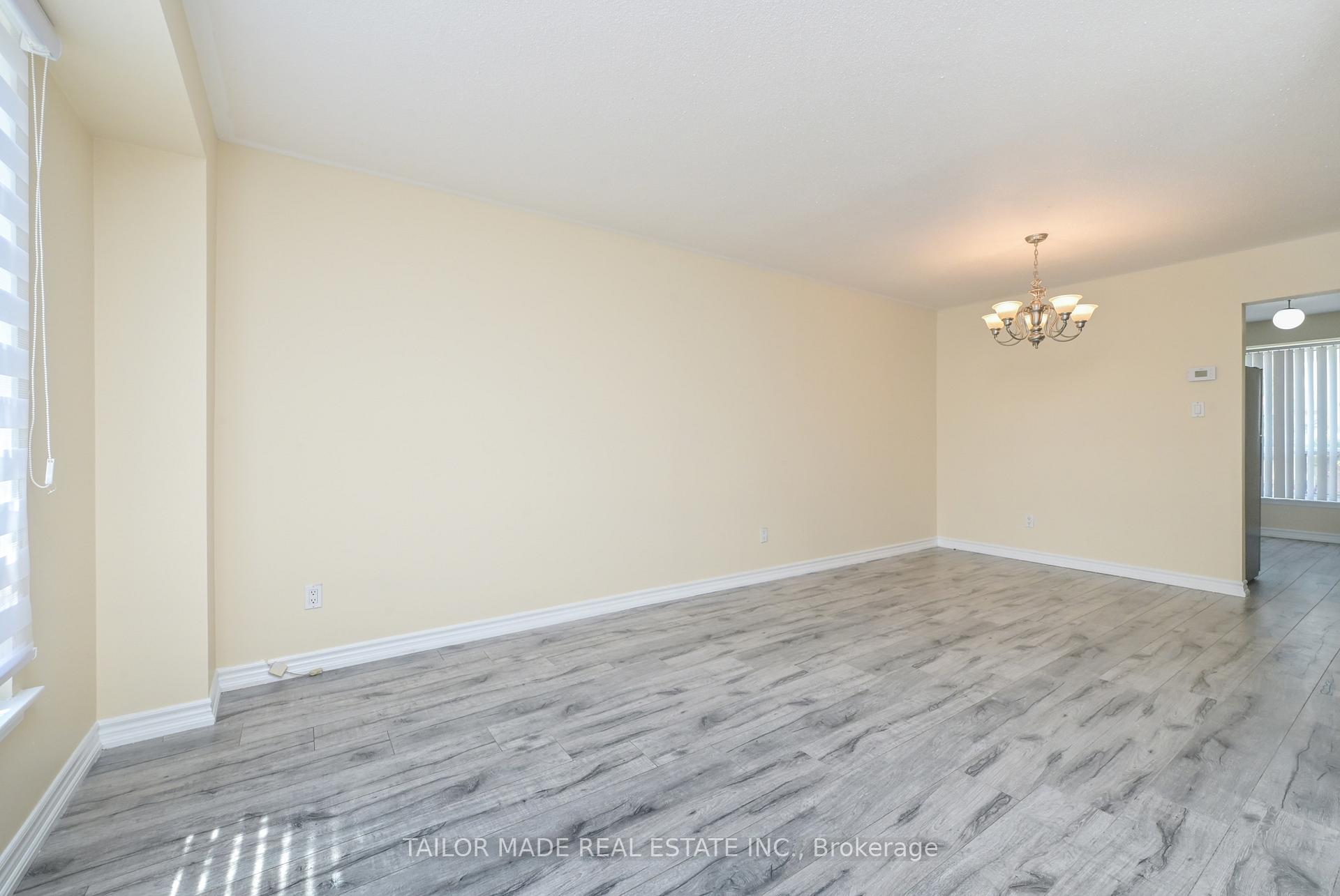 Photo 11 of Unit 79, 79 Guildford Crescent, Brampton, Central Park — HOMEH