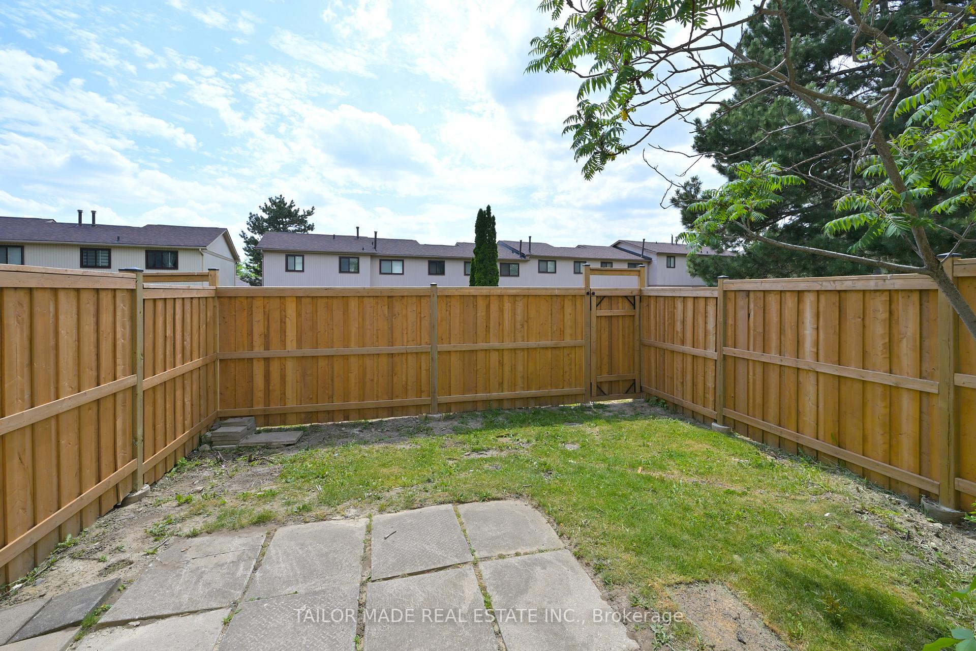 Photo 27 of Unit 79, 79 Guildford Crescent, Brampton, Central Park — HOMEH