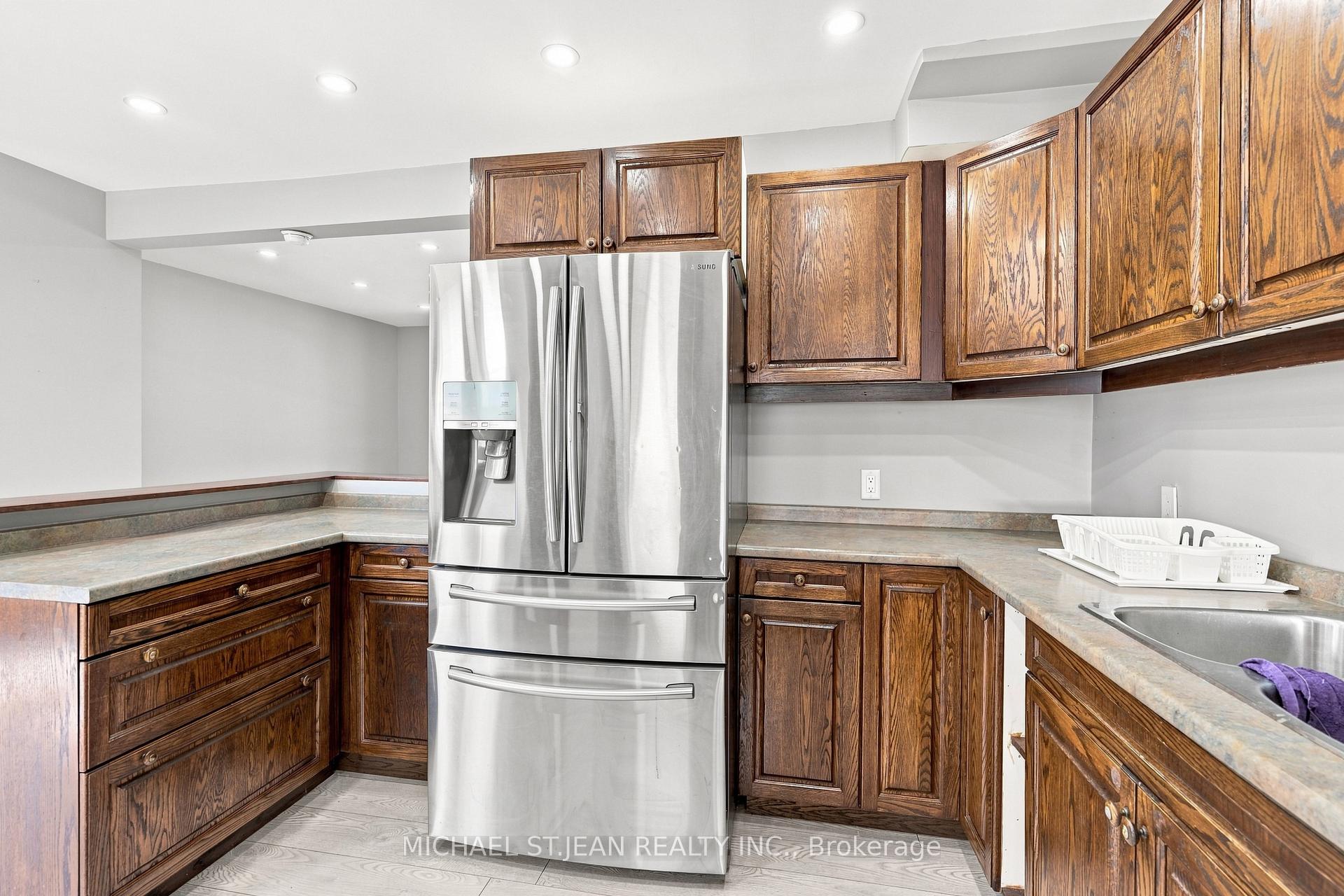 Photo 18 of 570 Cannon Street E, Hamilton, Gibson — HOMEH