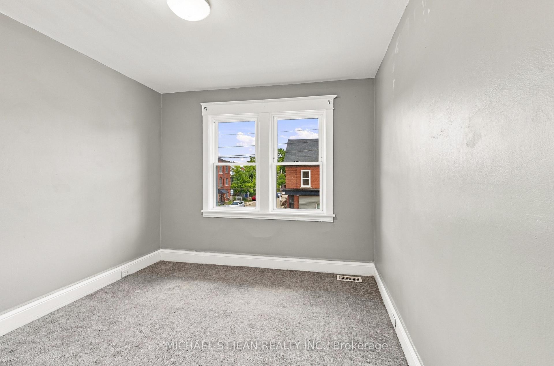 Photo 25 of 570 Cannon Street E, Hamilton, Gibson — HOMEH