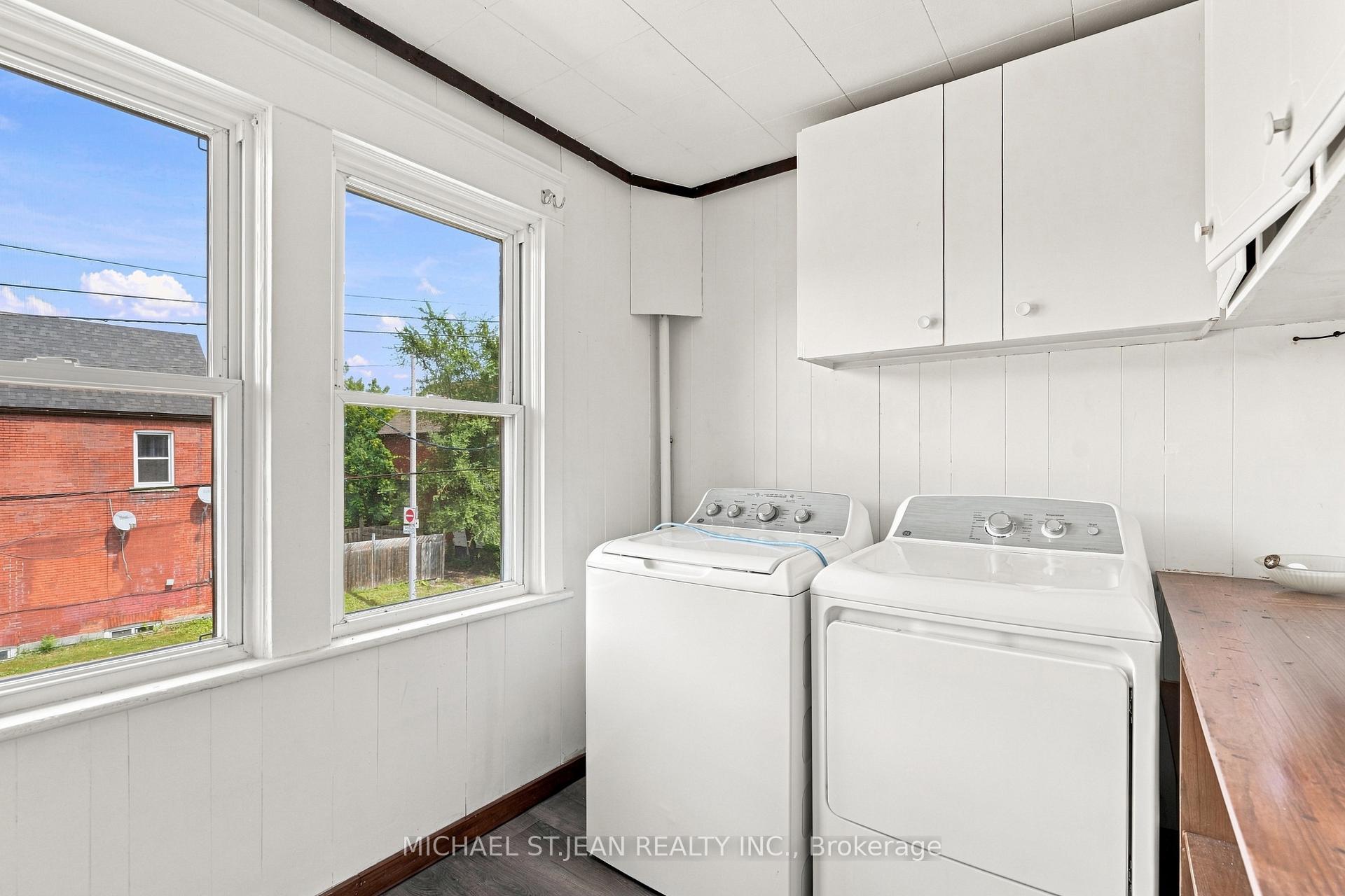 Photo 27 of 570 Cannon Street E, Hamilton, Gibson — HOMEH
