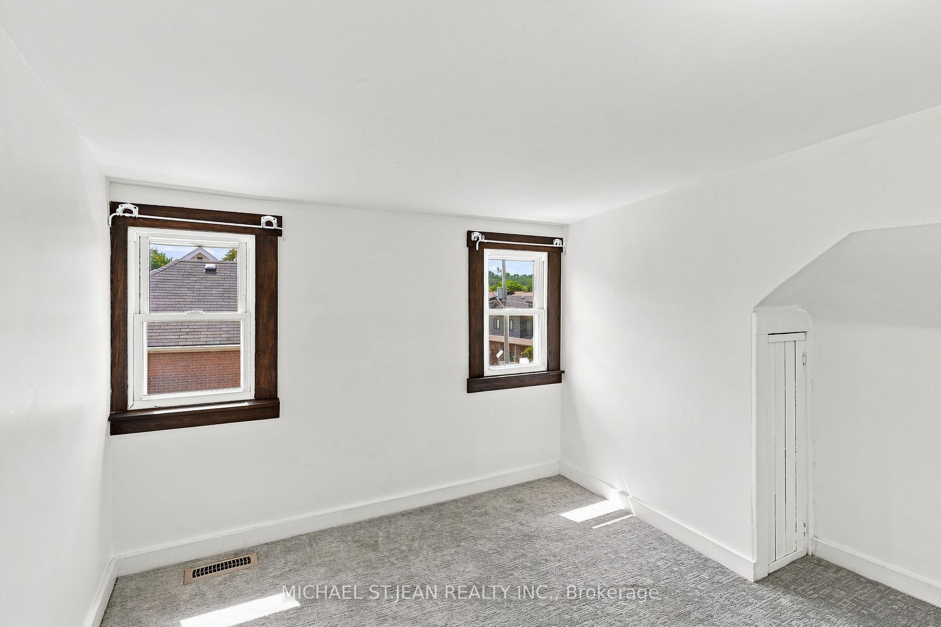 Photo 31 of 570 Cannon Street E, Hamilton, Gibson — HOMEH
