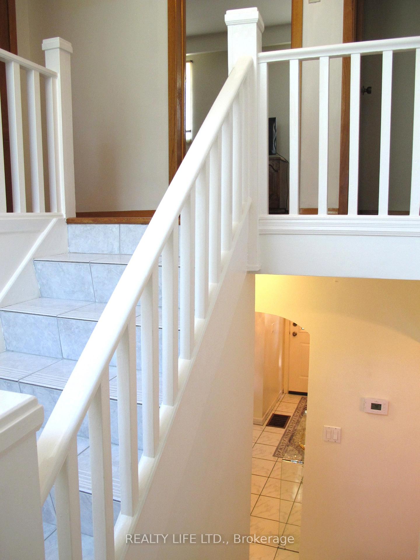 Photo 28 of 4 Rosalie Avenue, North York, Downsview-Roding-CFB — HOMEH