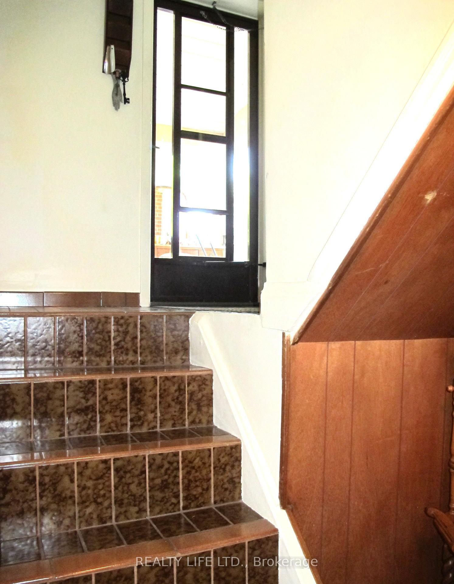 Photo 39 of 4 Rosalie Avenue, North York, Downsview-Roding-CFB — HOMEH