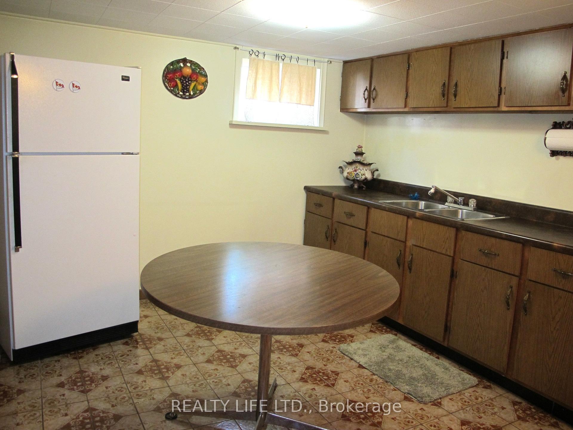 Photo 42 of 4 Rosalie Avenue, North York, Downsview-Roding-CFB — HOMEH