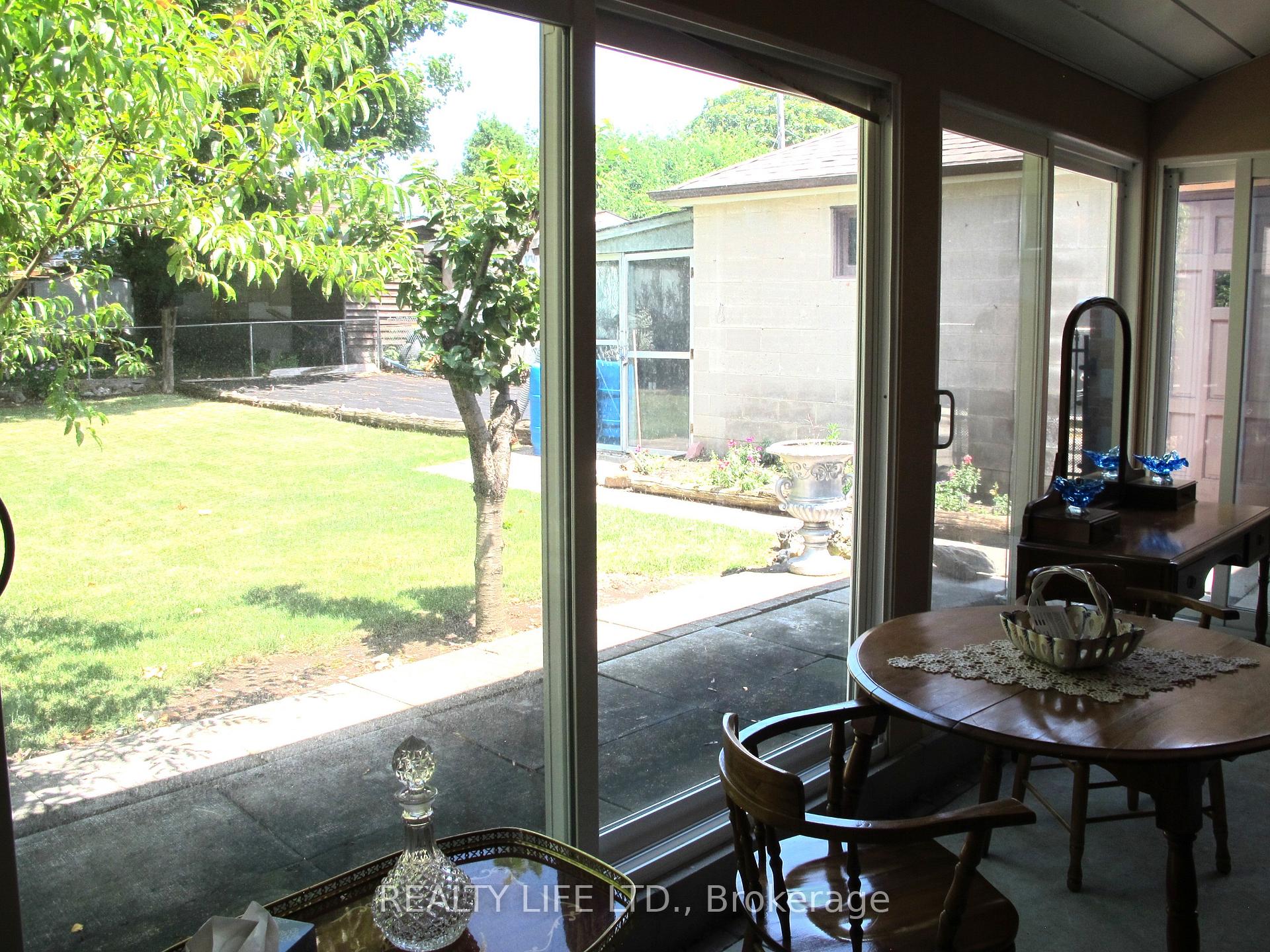 Photo 50 of 4 Rosalie Avenue, North York, Downsview-Roding-CFB — HOMEH