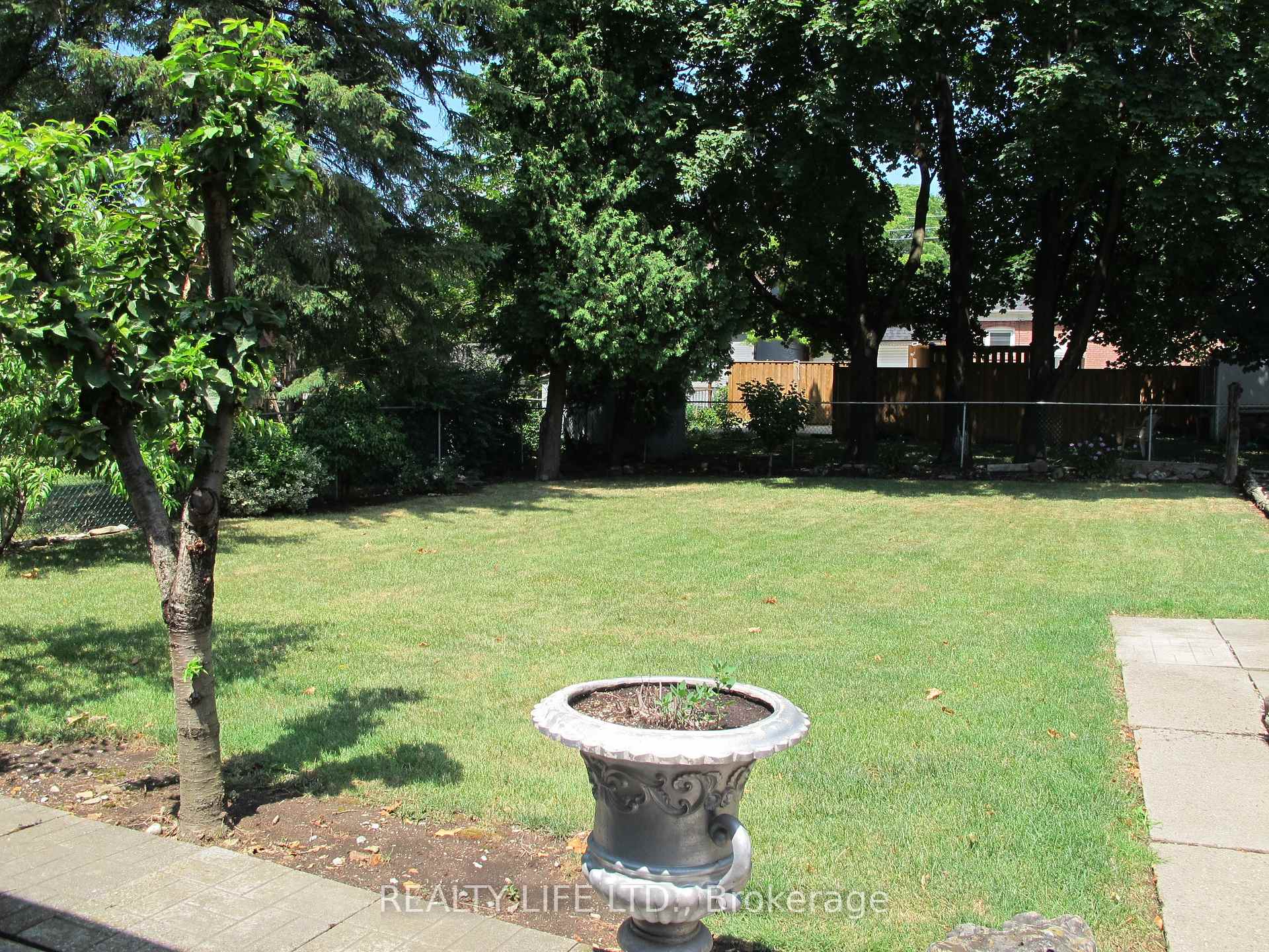 Photo 51 of 4 Rosalie Avenue, North York, Downsview-Roding-CFB — HOMEH