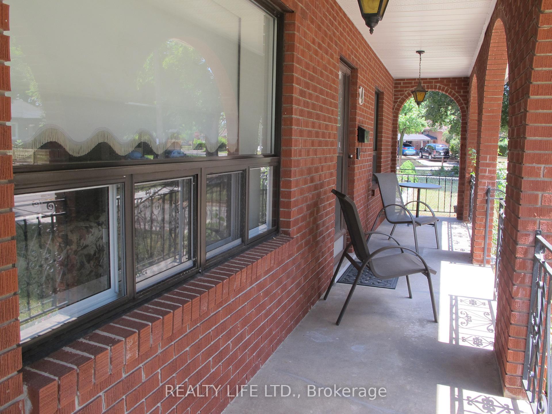 Photo 58 of 4 Rosalie Avenue, North York, Downsview-Roding-CFB — HOMEH