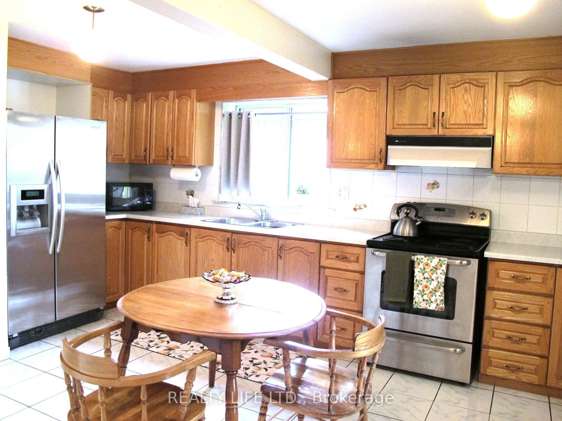 Photo 22 of 4 Rosalie Avenue, North York, Downsview-Roding-CFB — HOMEH