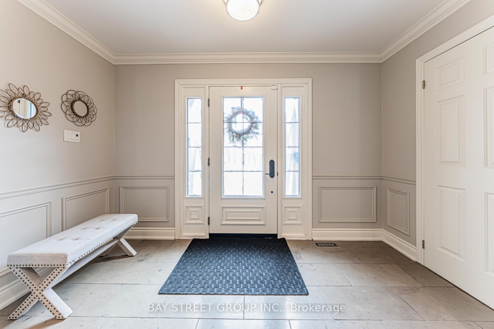Photo 4 of 2191 Dunvegan Avenue, Oakville, Ford — HOMEH