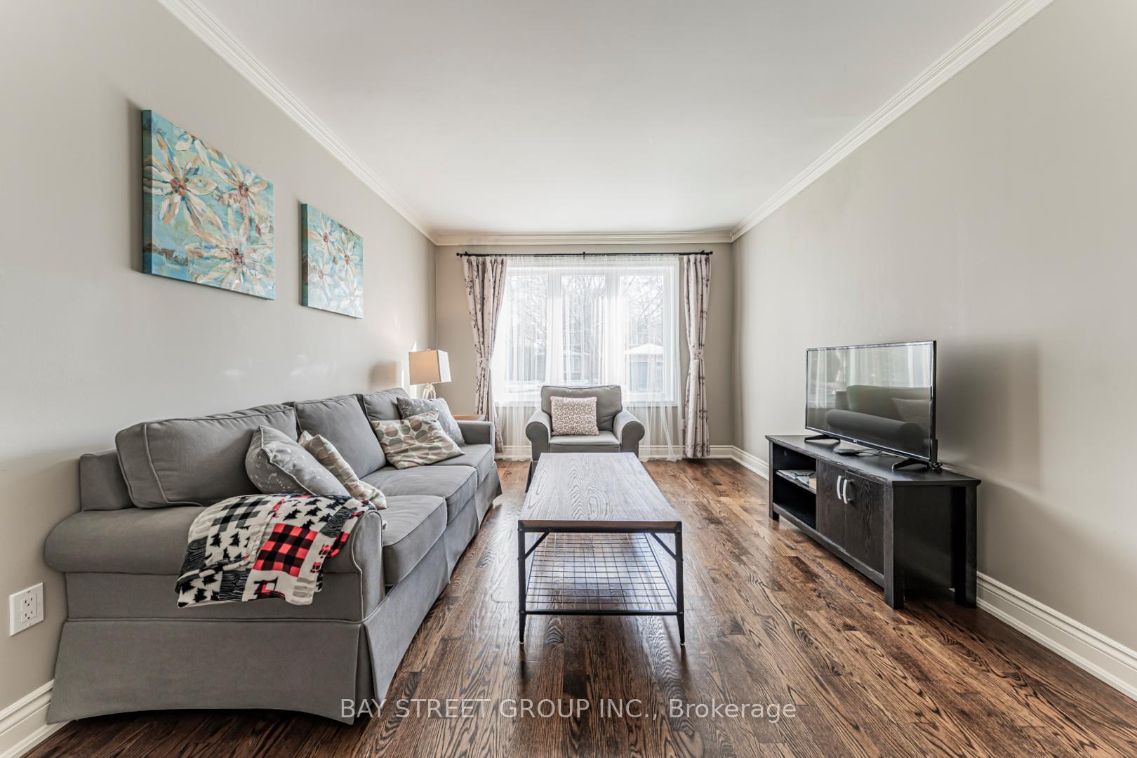 Photo 7 of 2191 Dunvegan Avenue, Oakville, Ford — HOMEH