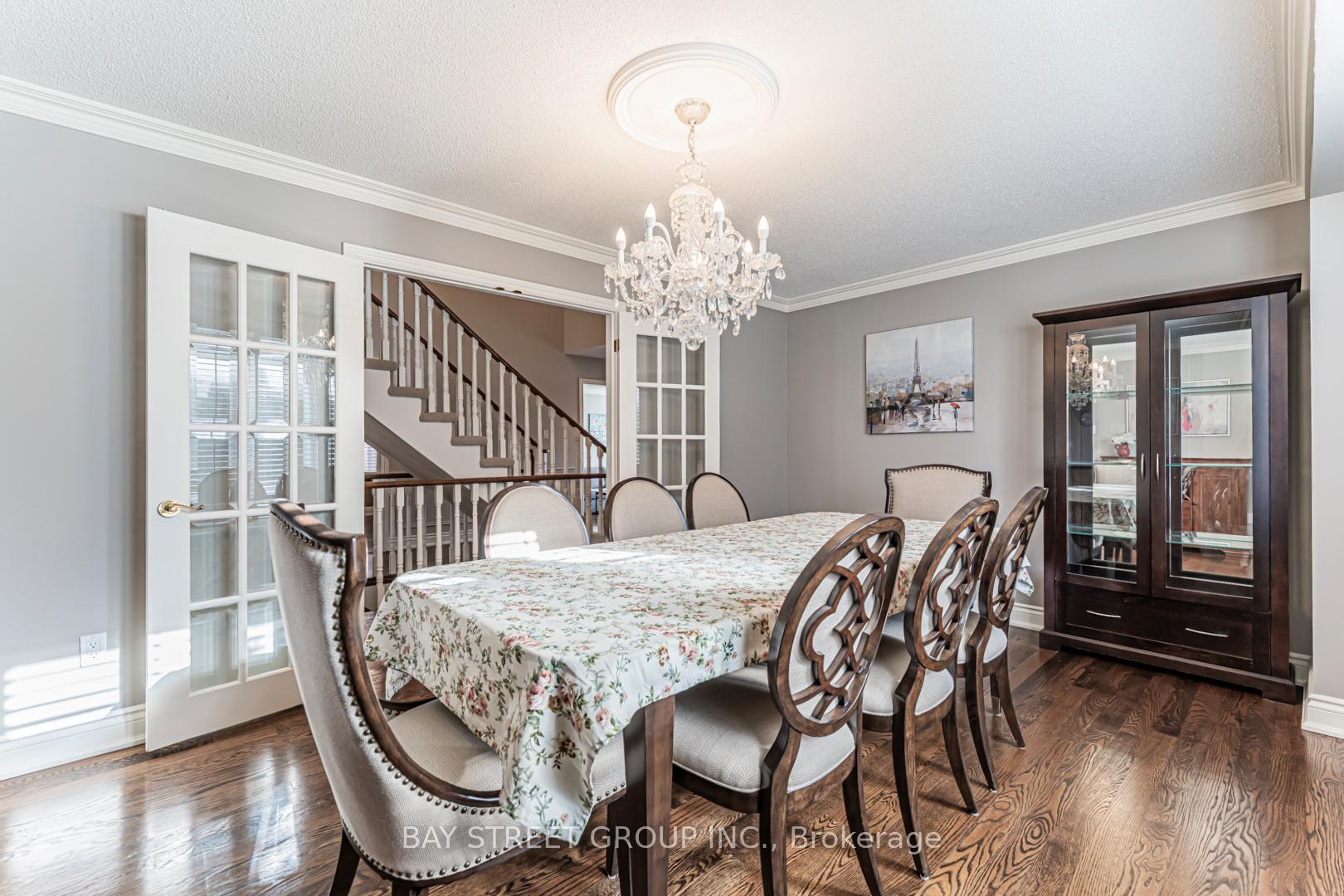 Photo 9 of 2191 Dunvegan Avenue, Oakville, Ford — HOMEH