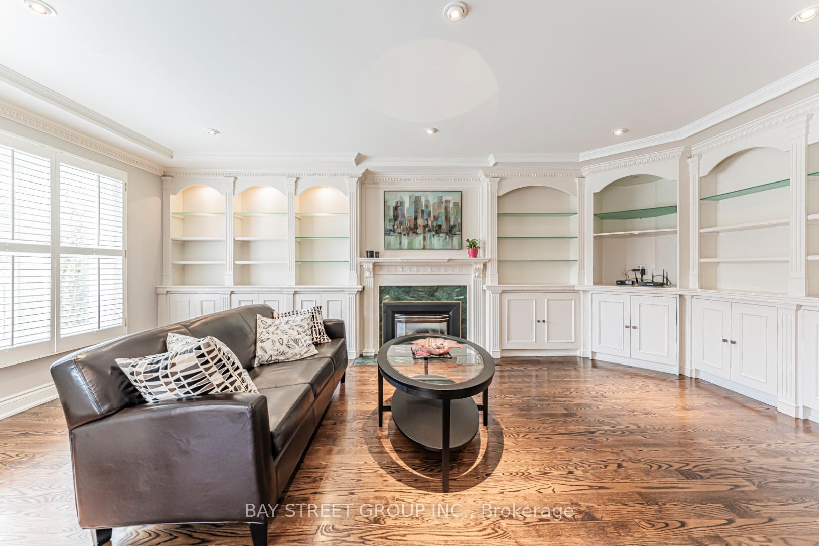 Photo 18 of 2191 Dunvegan Avenue, Oakville, Ford — HOMEH