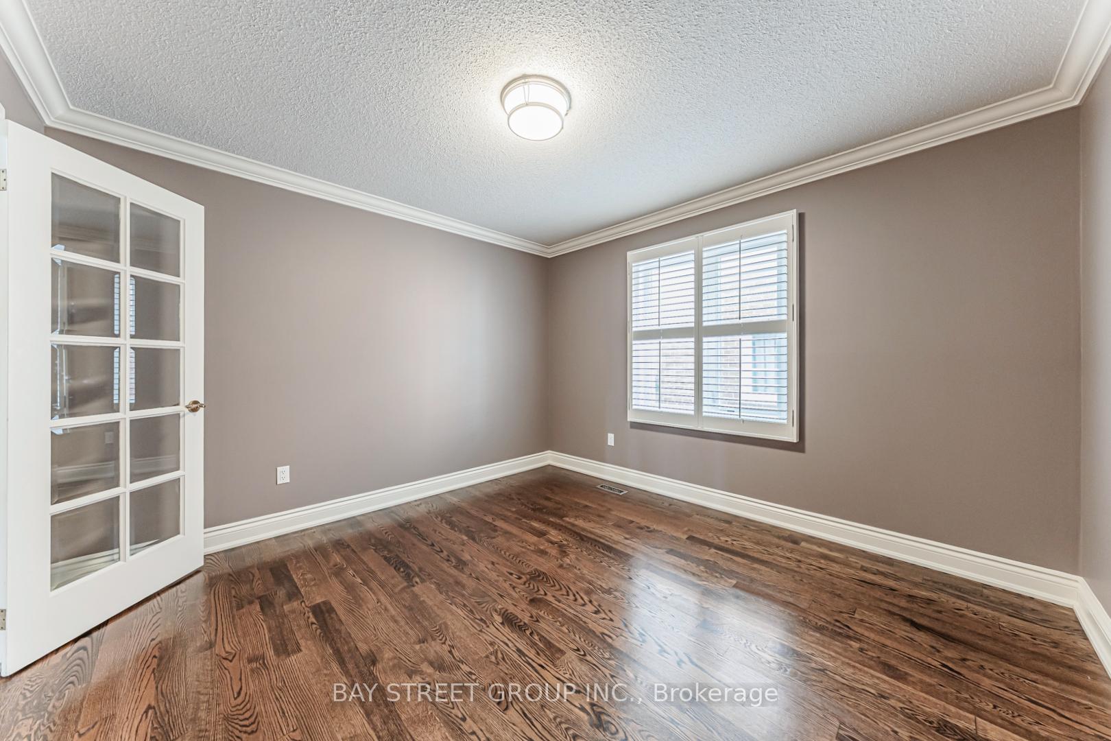 Photo 24 of 2191 Dunvegan Avenue, Oakville, Ford — HOMEH