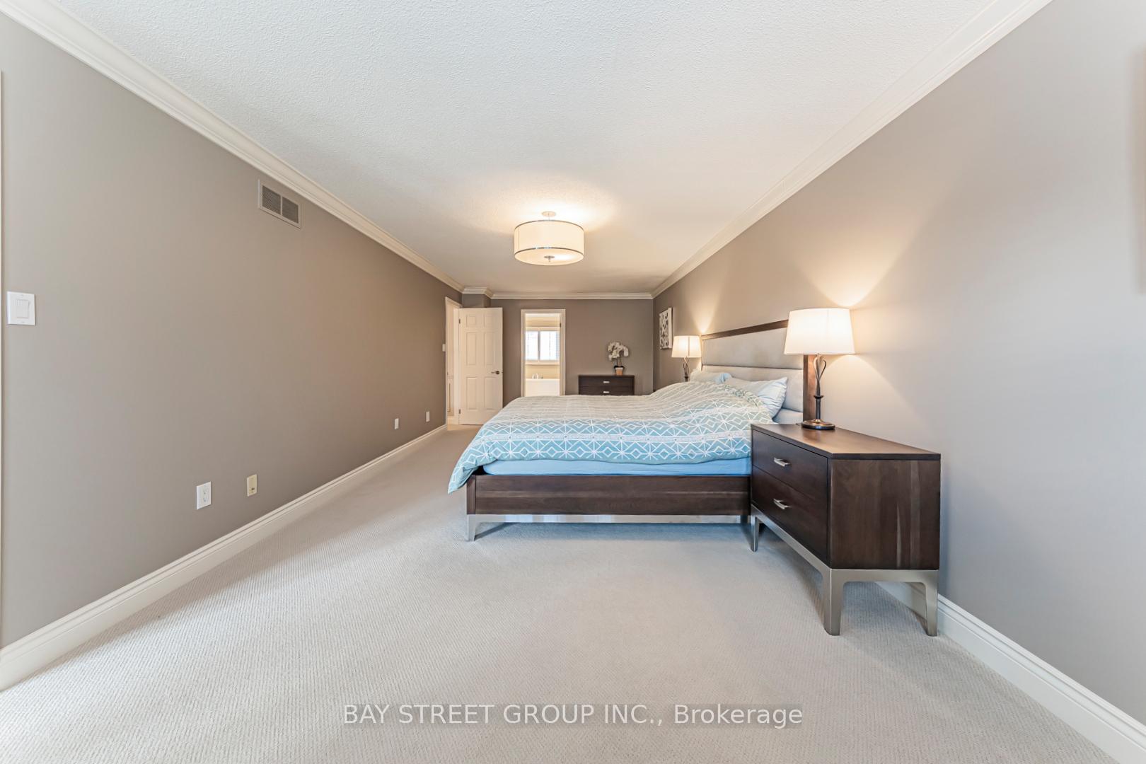 Photo 31 of 2191 Dunvegan Avenue, Oakville, Ford — HOMEH