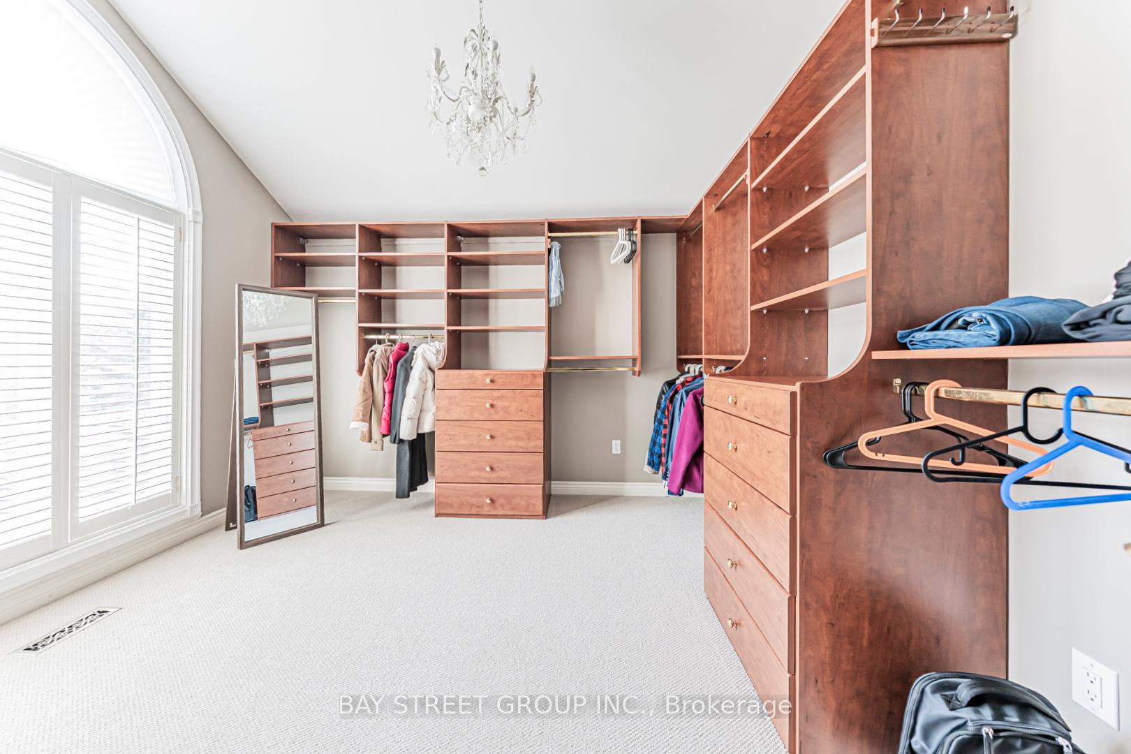 Photo 32 of 2191 Dunvegan Avenue, Oakville, Ford — HOMEH