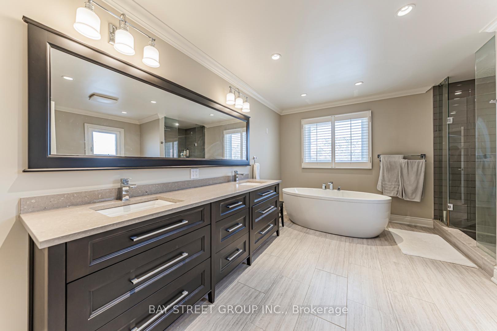 Photo 34 of 2191 Dunvegan Avenue, Oakville, Ford — HOMEH