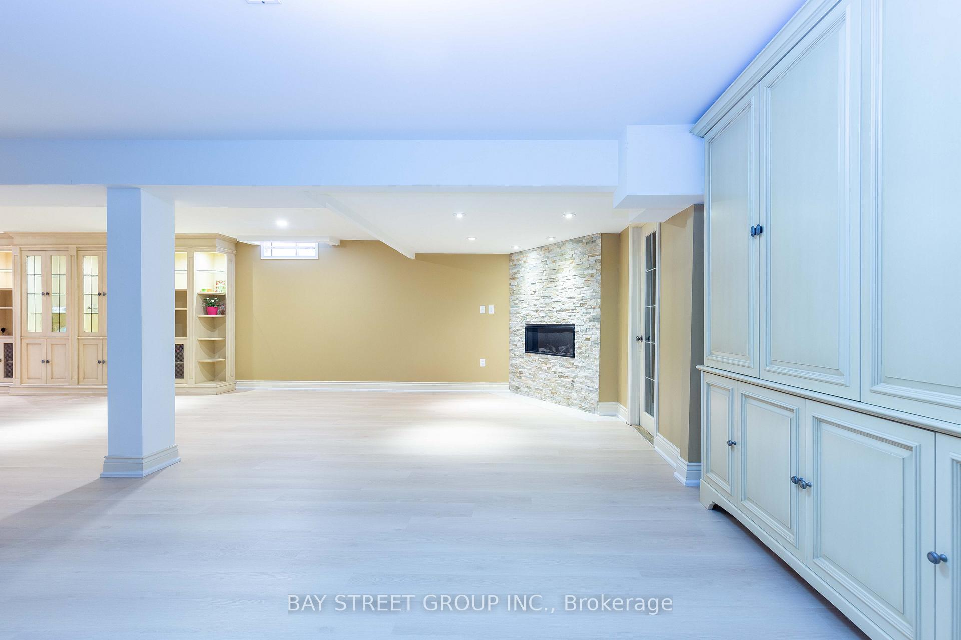 Photo 45 of 2191 Dunvegan Avenue, Oakville, Ford — HOMEH