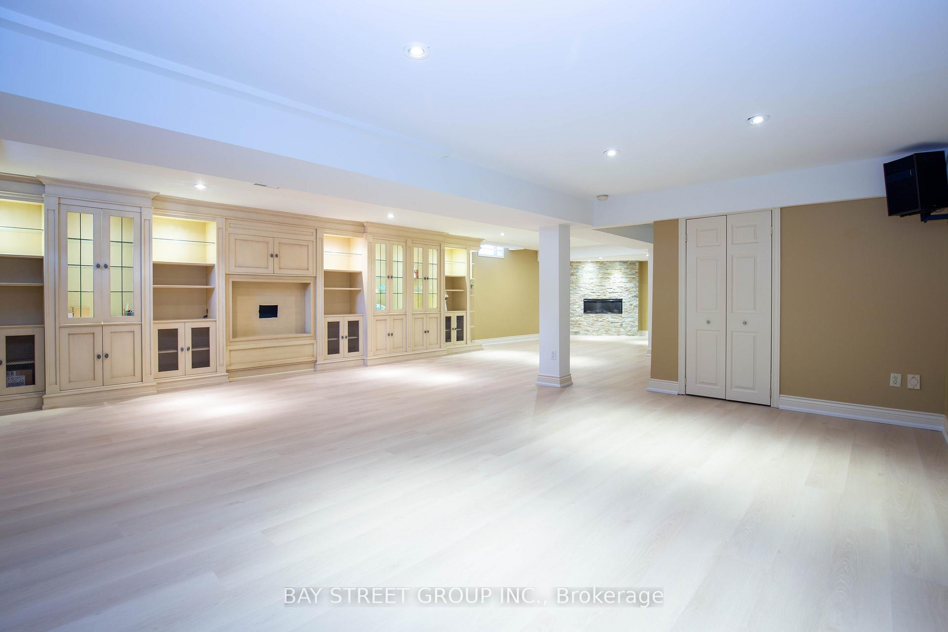 Photo 46 of 2191 Dunvegan Avenue, Oakville, Ford — HOMEH