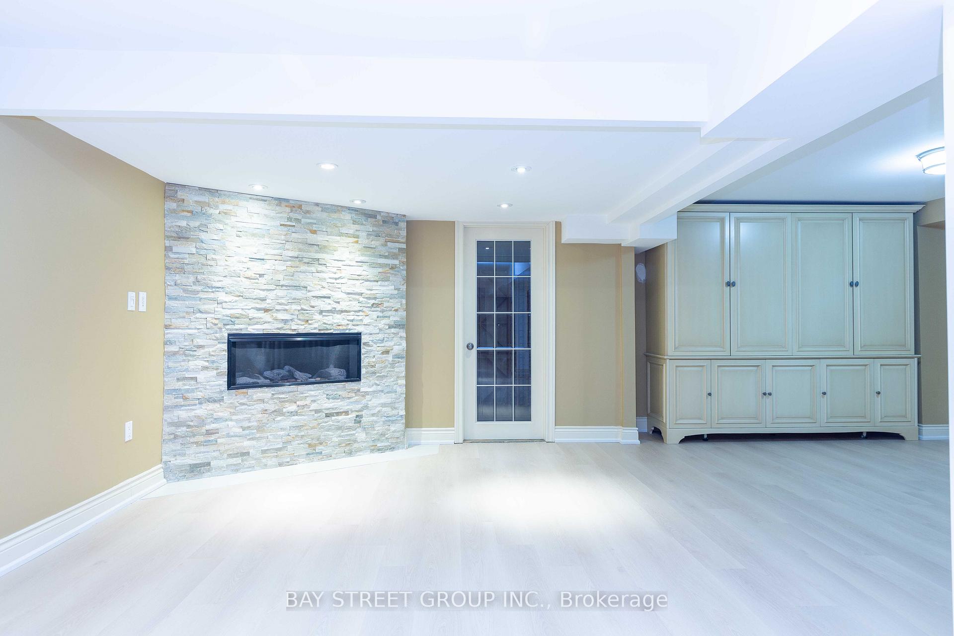 Photo 47 of 2191 Dunvegan Avenue, Oakville, Ford — HOMEH