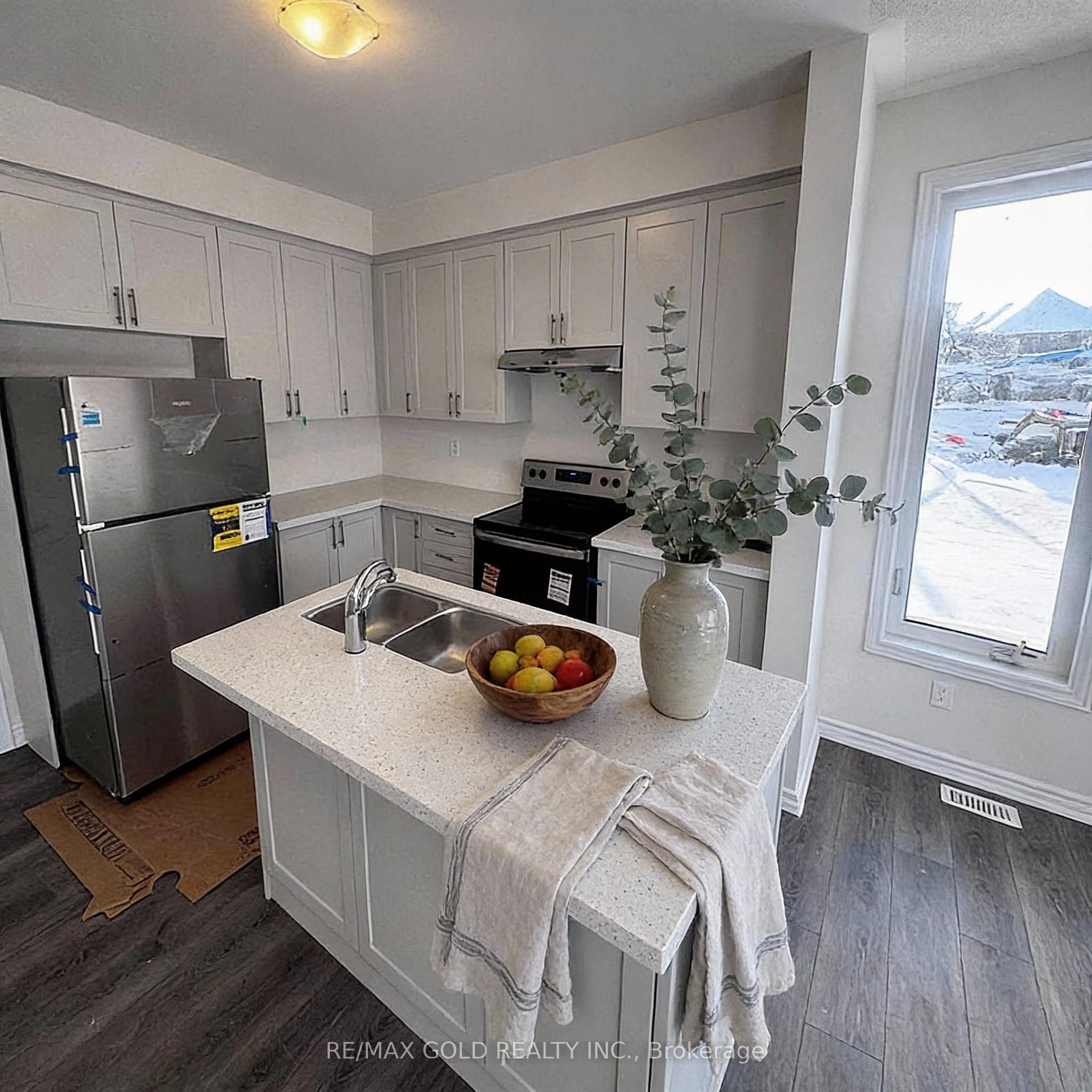 Photo 13 of 275 Lindsay Street N, Kawartha Lakes, Lindsay — HOMEH