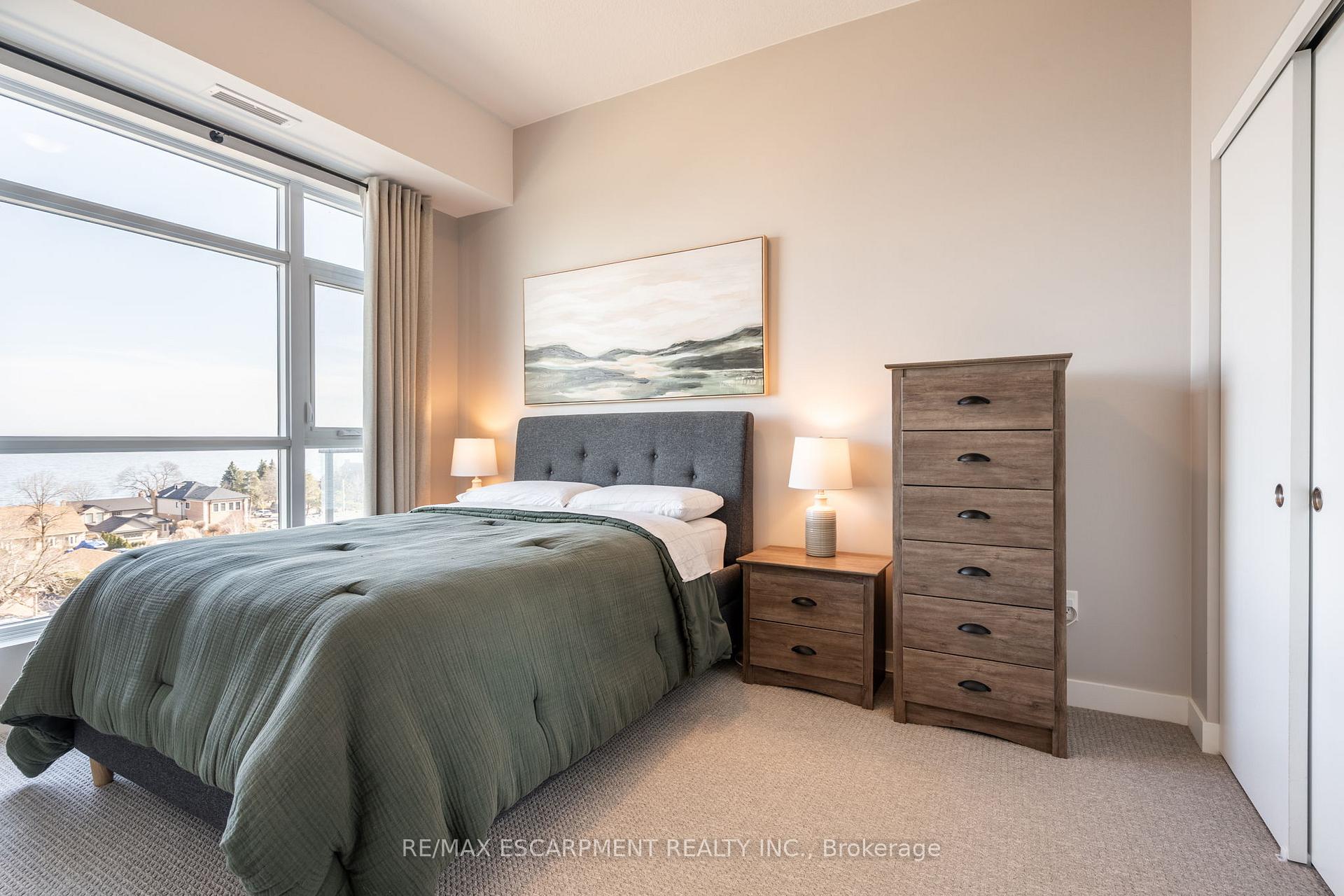 Photo 16 of Unit 613, 600 North Service Road, Hamilton, Lakeshore — HOMEH