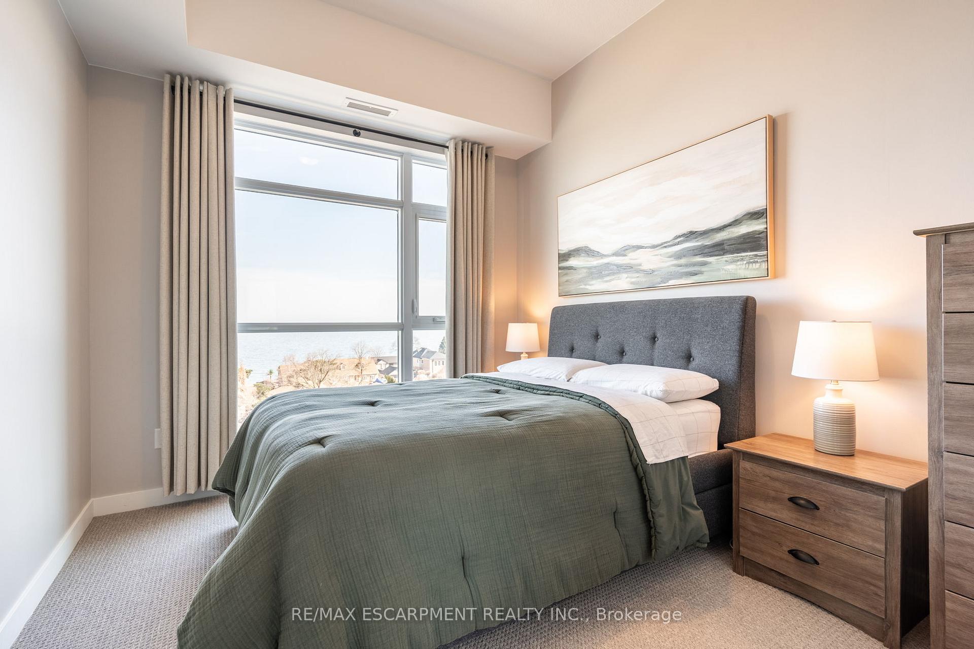 Photo 17 of Unit 613, 600 North Service Road, Hamilton, Lakeshore — HOMEH