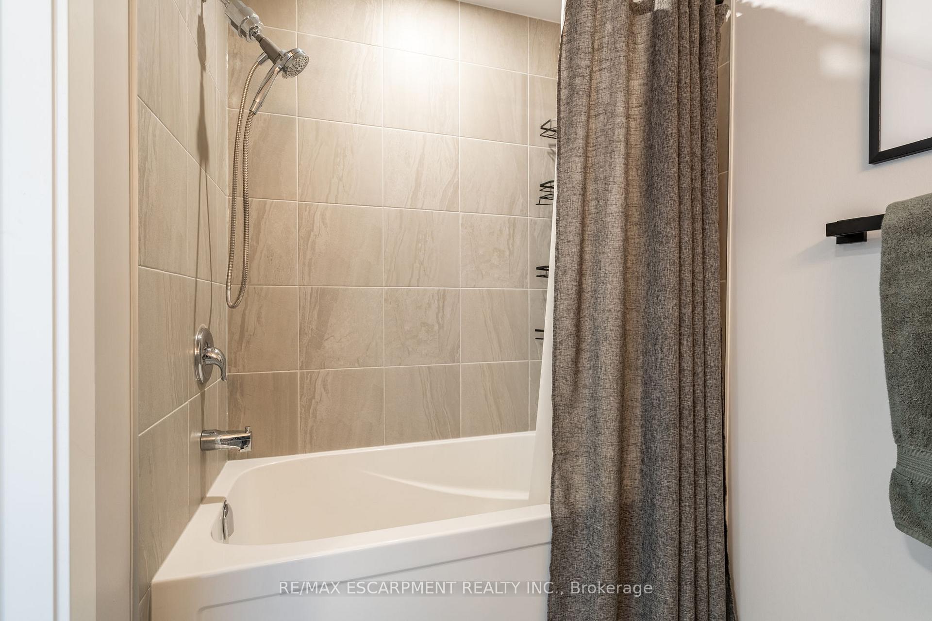 Photo 22 of Unit 613, 600 North Service Road, Hamilton, Lakeshore — HOMEH