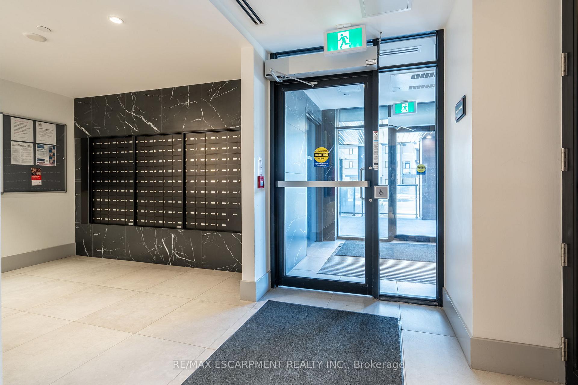 Photo 27 of Unit 613, 600 North Service Road, Hamilton, Lakeshore — HOMEH