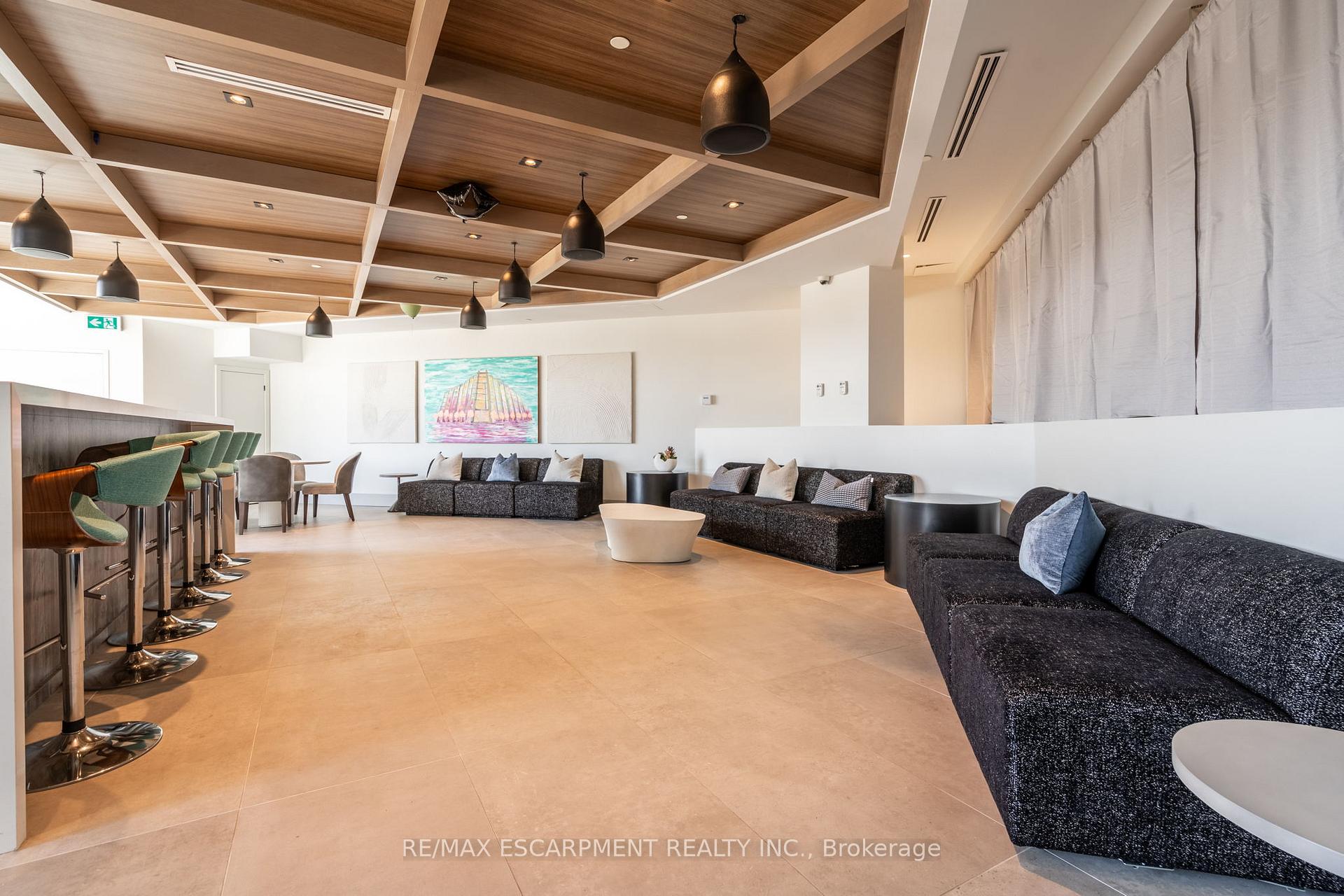 Photo 32 of Unit 613, 600 North Service Road, Hamilton, Lakeshore — HOMEH