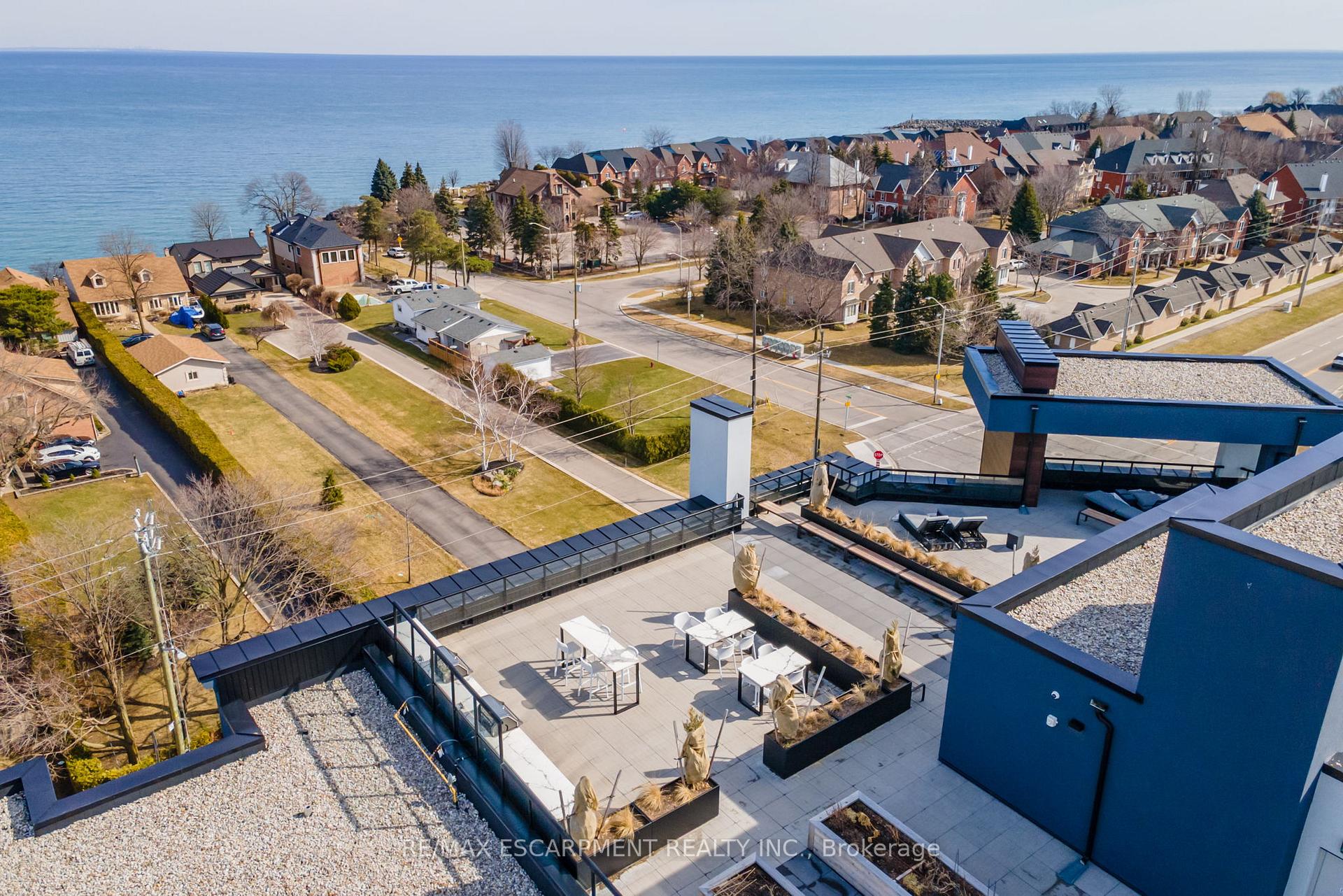 Photo 37 of Unit 613, 600 North Service Road, Hamilton, Lakeshore — HOMEH