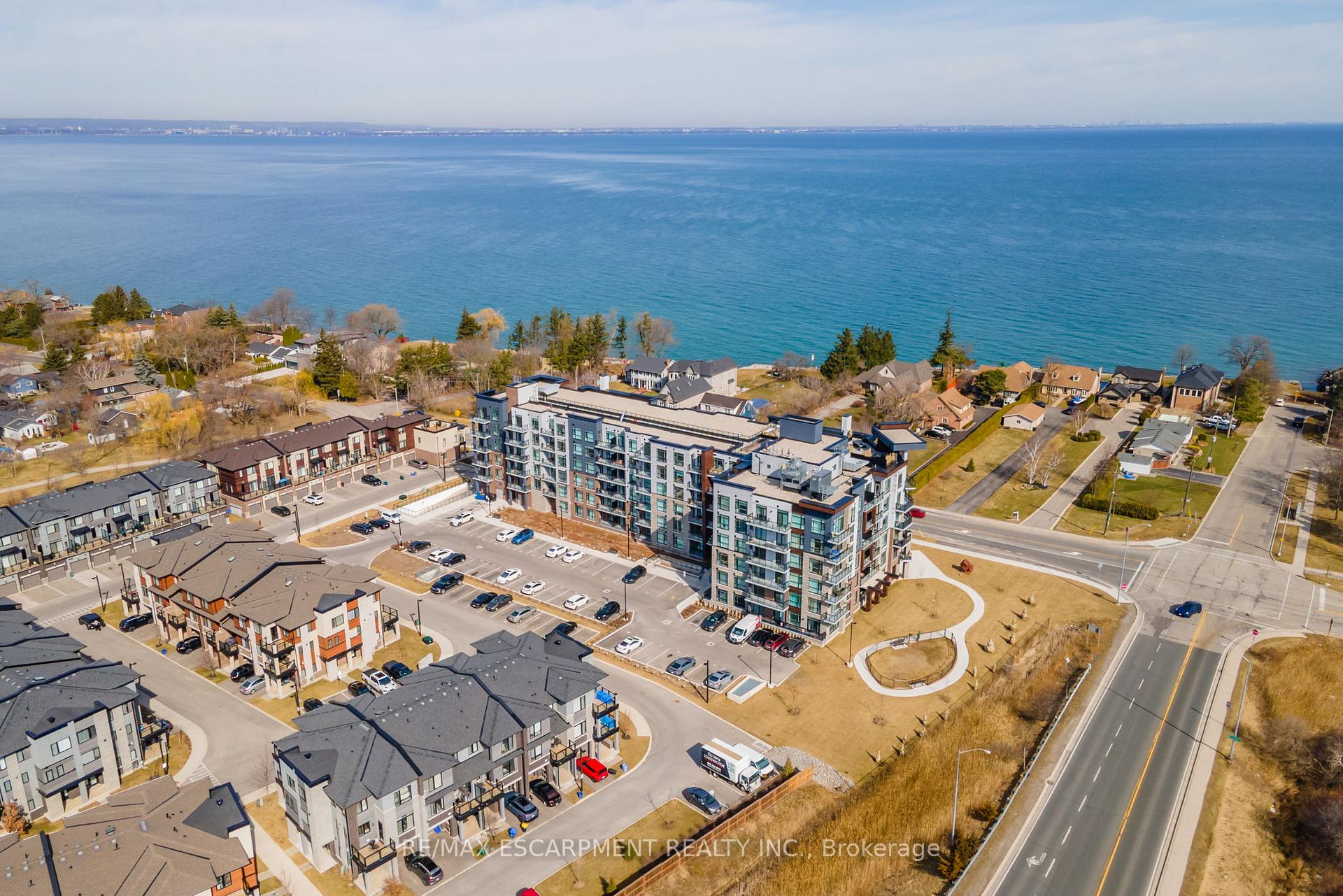 Photo 39 of Unit 613, 600 North Service Road, Hamilton, Lakeshore — HOMEH