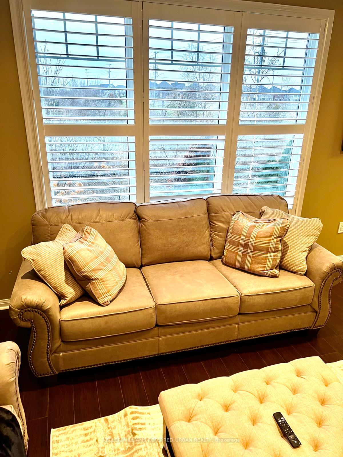 Photo 2 of 1063 Farmstead Drive, Milton, Willmott — HOMEH