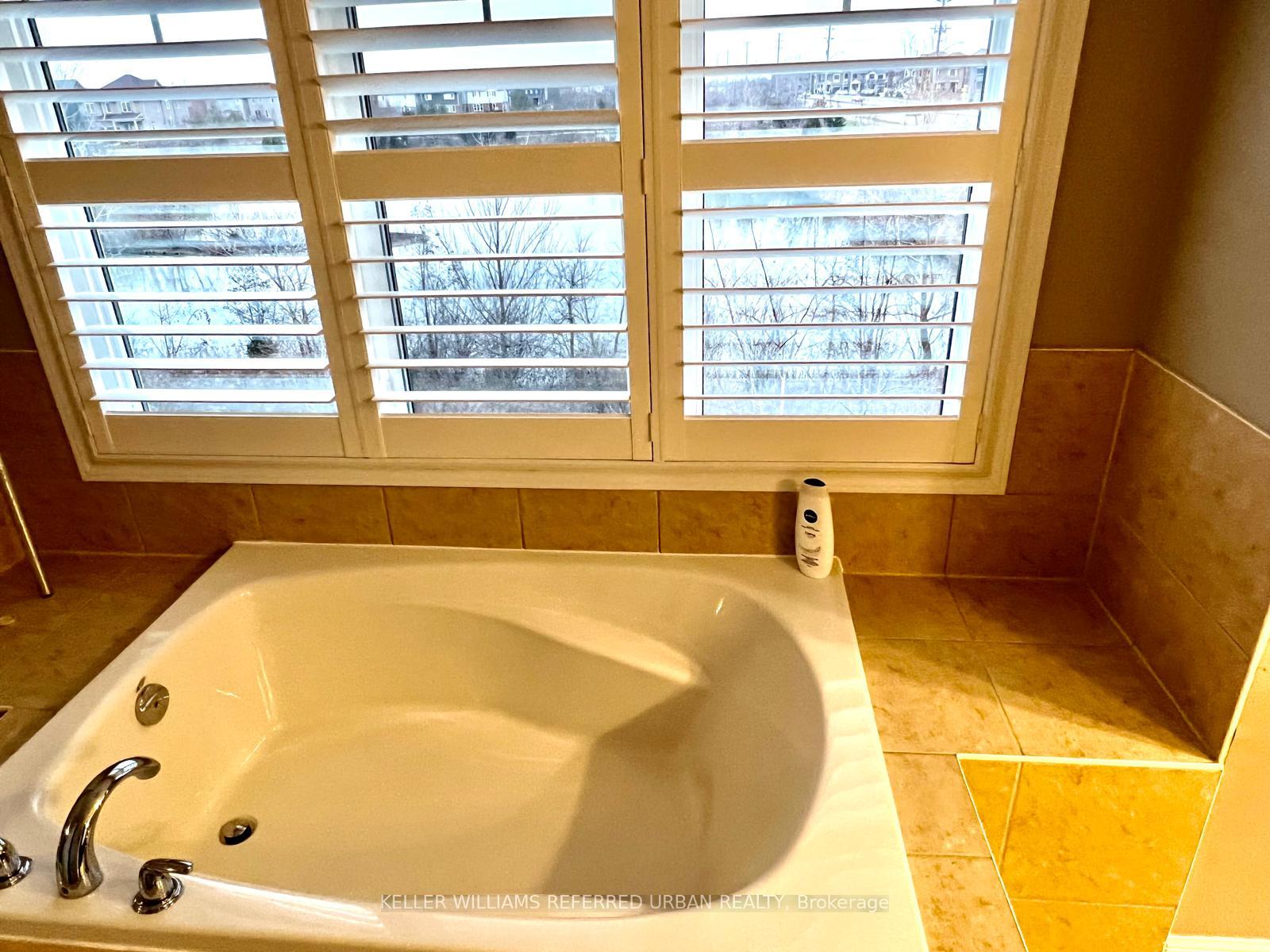 Photo 16 of 1063 Farmstead Drive, Milton, Willmott — HOMEH