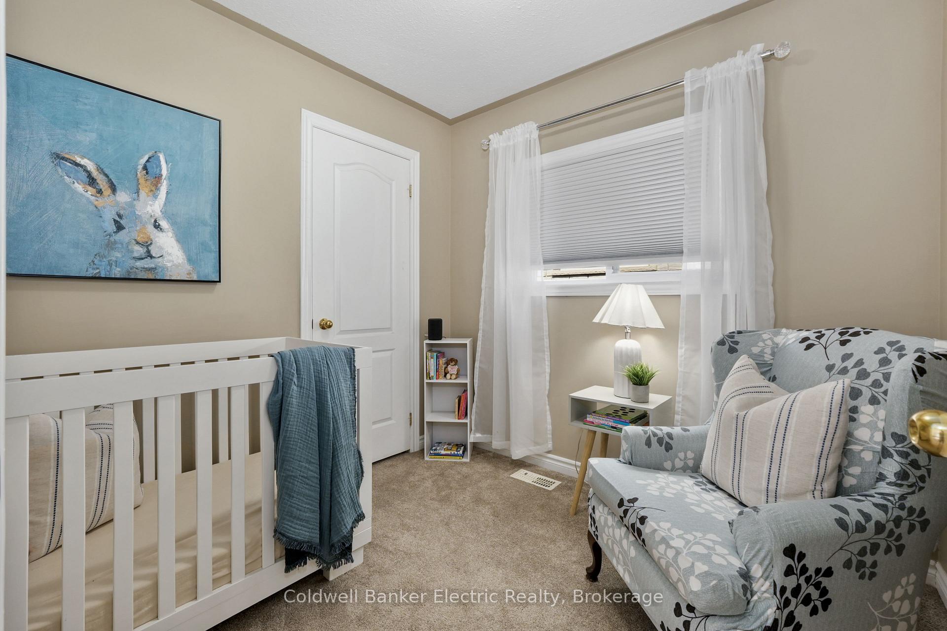 Photo 13 of 121 Haden Avenue, Peterborough, Northcrest Ward 5 — HOMEH