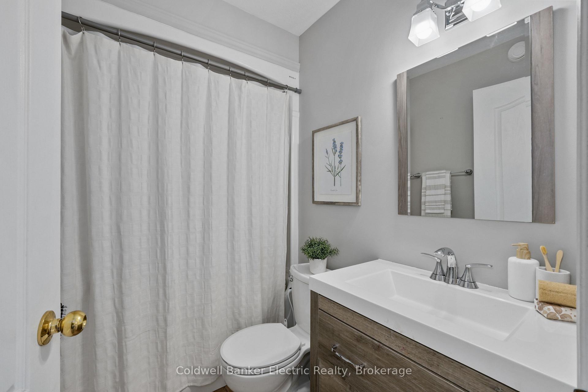 Photo 14 of 121 Haden Avenue, Peterborough, Northcrest Ward 5 — HOMEH