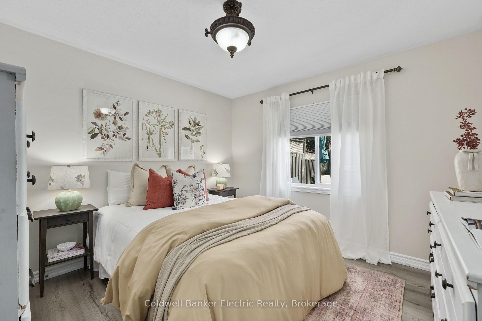 Photo 16 of 121 Haden Avenue, Peterborough, Northcrest Ward 5 — HOMEH