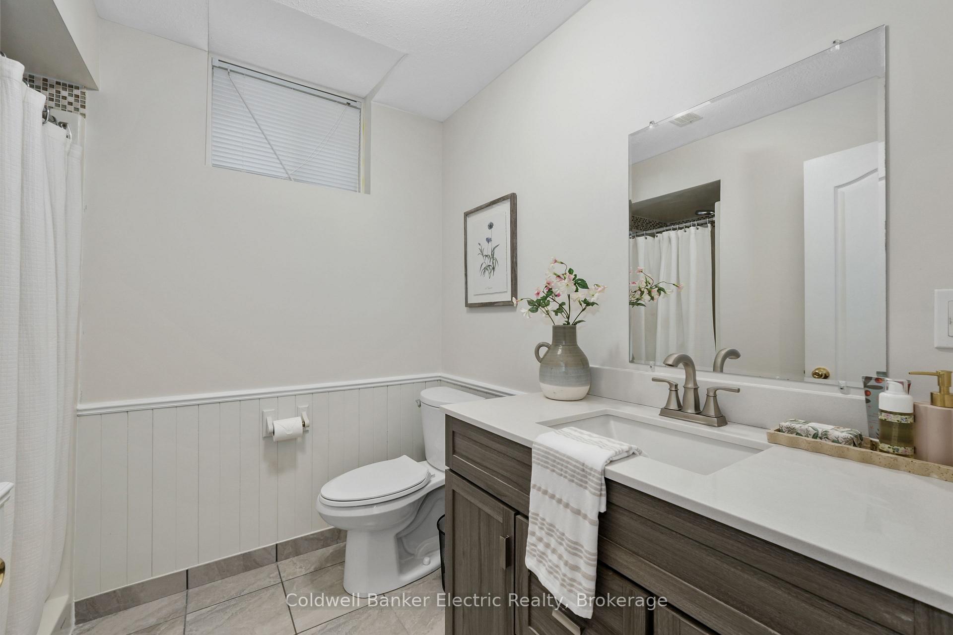 Photo 23 of 121 Haden Avenue, Peterborough, Northcrest Ward 5 — HOMEH