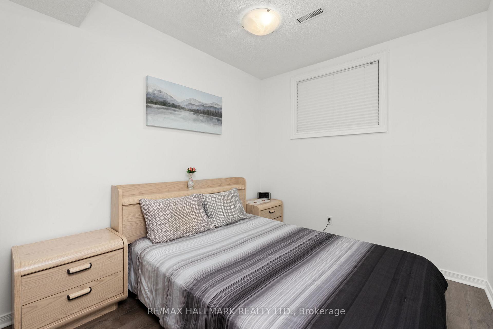 Photo 22 of 130 Elford Drive, Clarington, Bowmanville — HOMEH